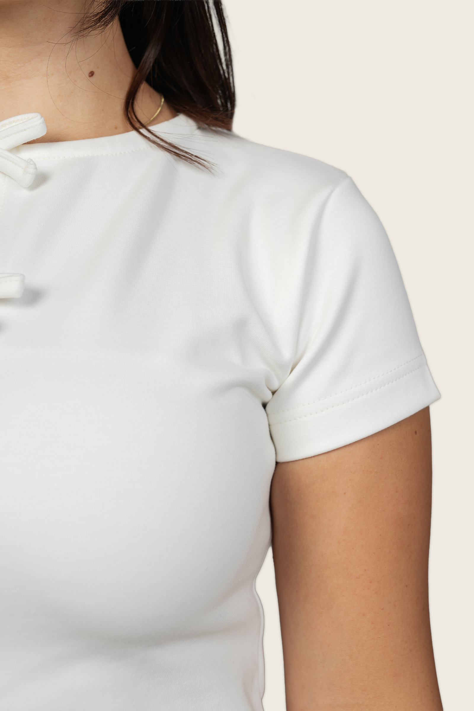 The Bow Top in white